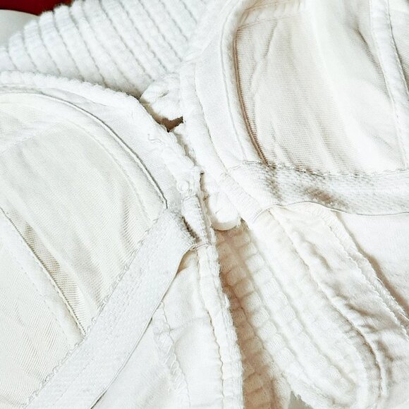 1970s True Vintage White One Piece Knit Swimsuit With A Plunging Open Front - Picture 8 of 13